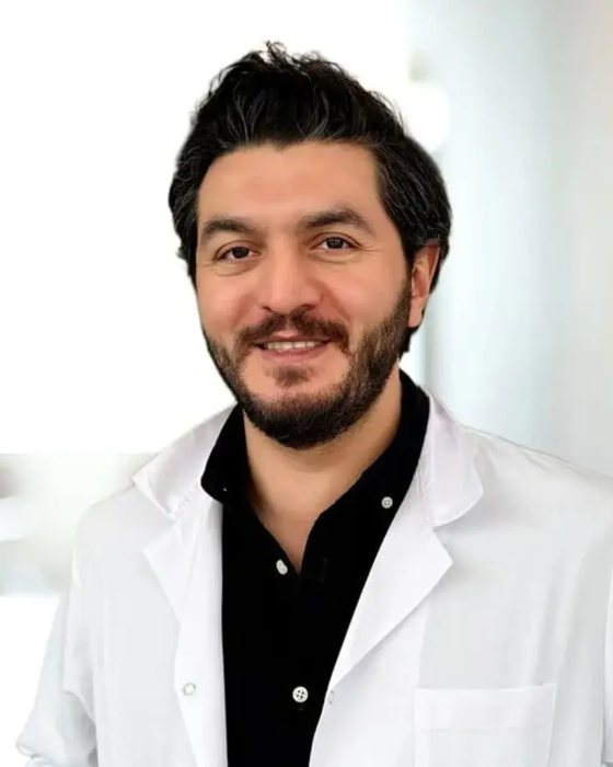 Op. Dr. Serdar Karaman, Facharzt für Orthopädie und Unfallchirurgie bei Live Taller Now, Istanbul